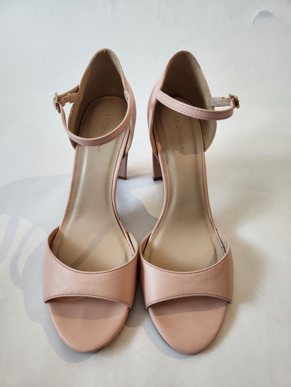 Like New (worn once) Women's Le Chateau Light Baby Pink Open Toe Block Heels